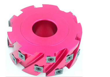 四面刨——使用時候要小心！